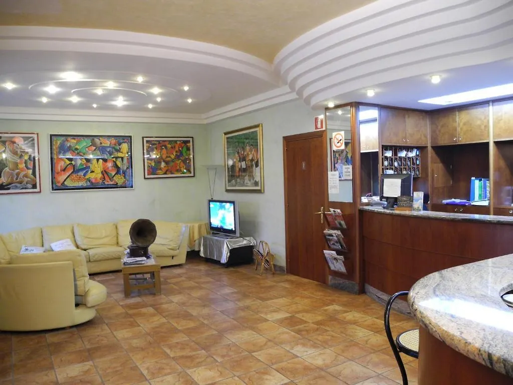 Hotel פרטיליה איטליה