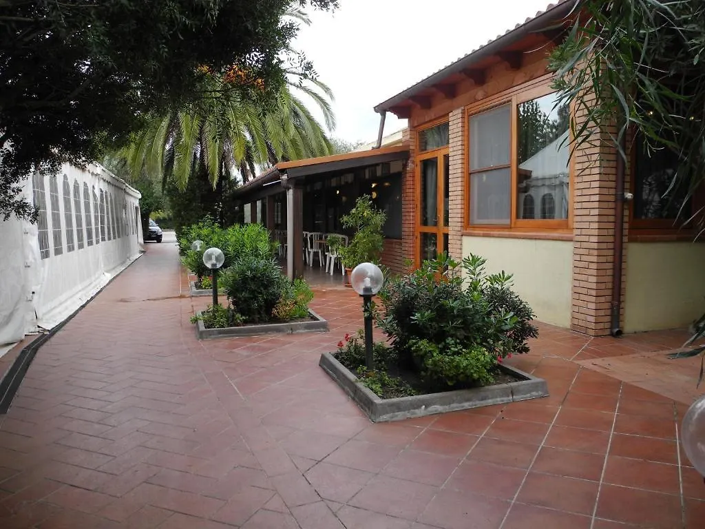 Hotel פרטיליה 3*,  איטליה